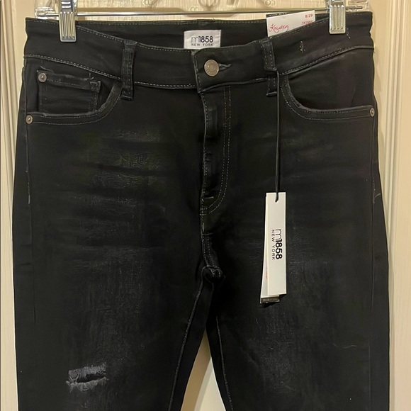 m1858 Kristen Skinny - Picture 3 of 10